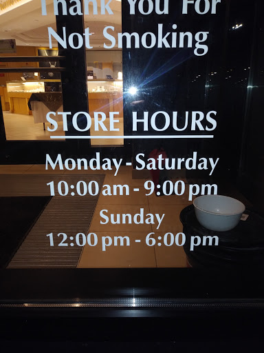 Jewelry Store «Jared The Galleria of Jewelry», reviews and photos, 1700 Woodfield Rd, Schaumburg, IL 60173, USA