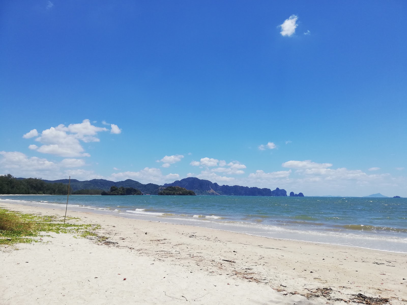 Φωτογραφία του Antosil Beach - δημοφιλές μέρος μεταξύ λάτρεις της χαλάρωσης