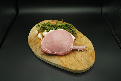 Meat Wholesaler «Main Street Wholesale Meats & Farmingdale Meat Market», reviews and photos, 210 Main St, Farmingdale, NY 11735, USA