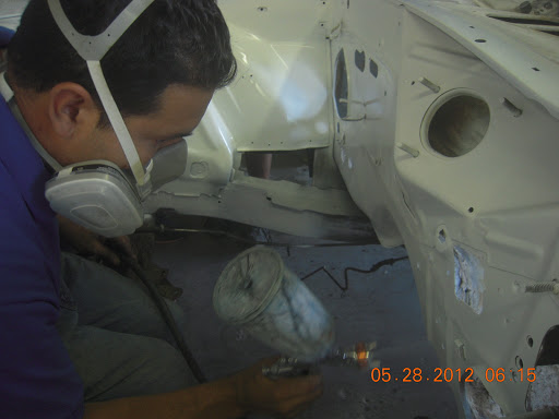 Auto Body Shop «West Coast Body & Paint», reviews and photos, 15201 Oxnard St # H, Van Nuys, CA 91411, USA