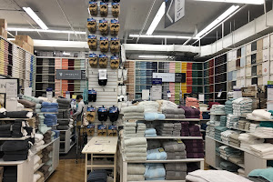 Bed Bath & Beyond