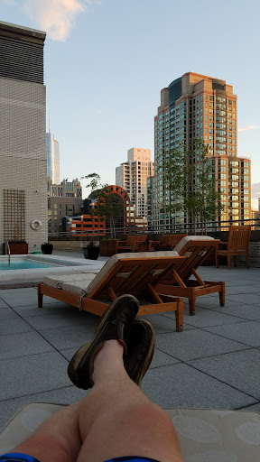 Department Store «Nordstrom Rack Chicago Avenue», reviews and photos, 101 E Chicago Ave, Chicago, IL 60611, USA