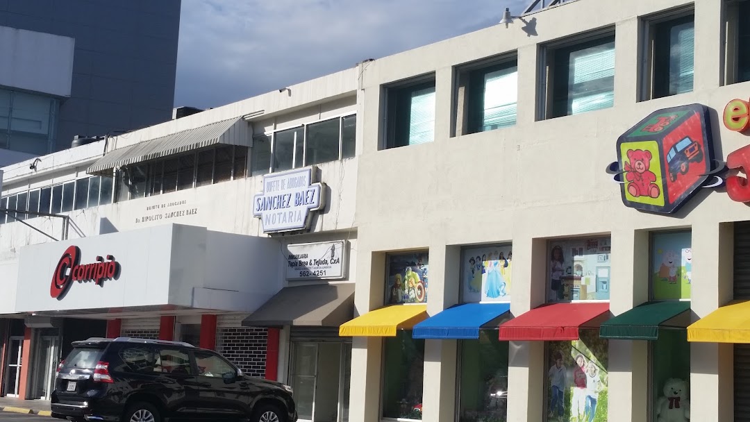 Plaza Naco en la ciudad Santo Domingo