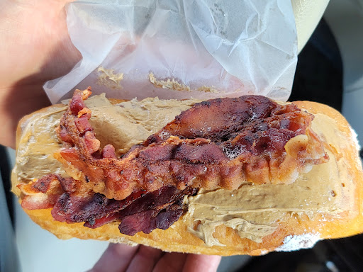 Donut Shop «Buckeye Donuts», reviews and photos, 1998 N High St, Columbus, OH 43201, USA