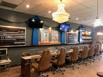 Deluxe Nails Salon