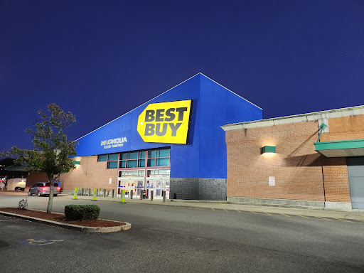 Best Buy, 24 Universal Blvd, Warwick, RI 02886, USA, 