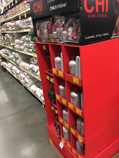 Pet Supply Store «PetSmart», reviews and photos, 13764 W Bell Rd, Surprise, AZ 85374, USA