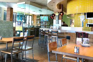 California Pizza Kitchen at The Shops on El Paseo