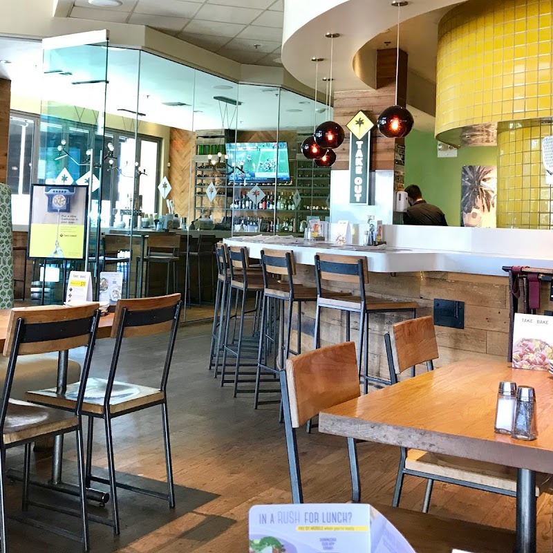 California Pizza Kitchen at The Shops on El Paseo