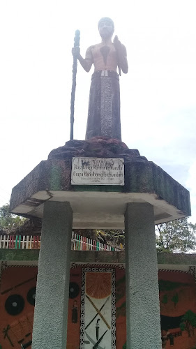Patung Raja Manobang
