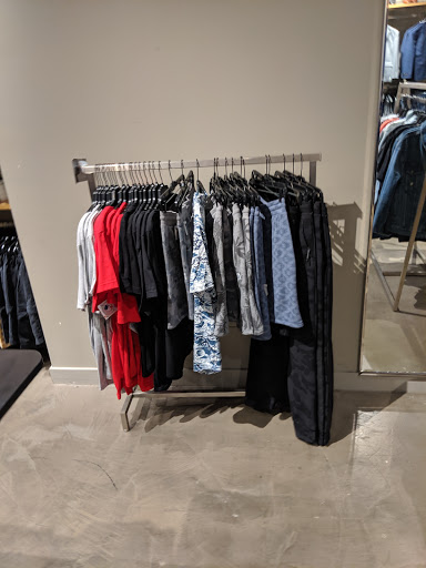 Clothing Store «Express», reviews and photos, 6847 Springfield Mall, Springfield, VA 22150, USA