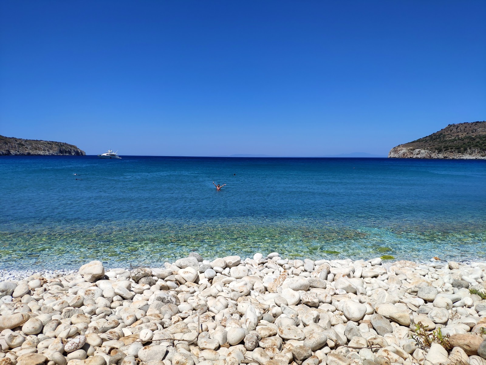 Foto von Diros beach wilde gegend