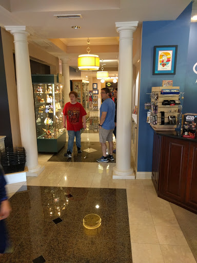 Comic Book Store «Up Up & Away!», reviews and photos, 5885 Pfeiffer Rd, Blue Ash, OH 45242, USA