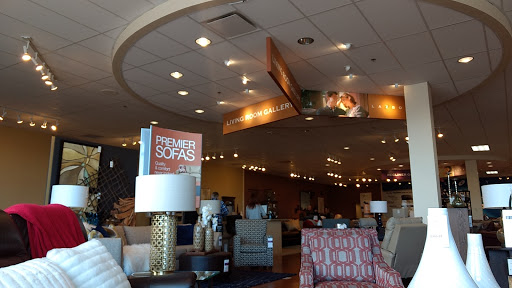 Furniture Store «La-Z-Boy Furniture Galleries», reviews and photos, 16720 Royalton Rd, Strongsville, OH 44136, USA