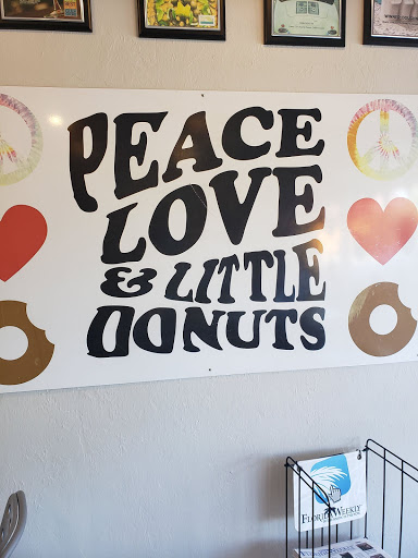Donut Shop «Peace Love & Little Donuts», reviews and photos, 3106 Tamiami Trail N, Naples, FL 34103, USA
