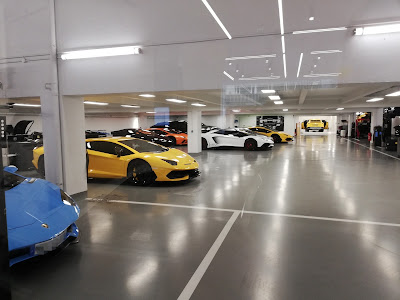 Lamborghini Paris à Puteaux