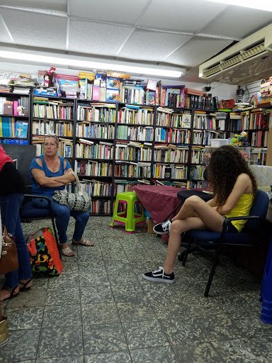 María Bookstore