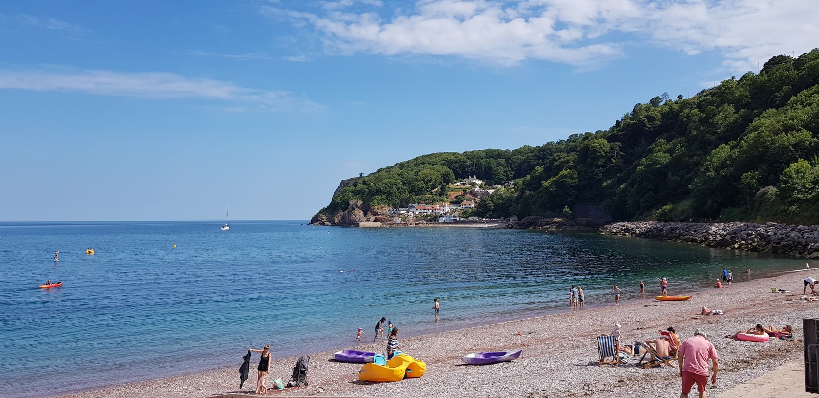 Oddicombe plajı'in fotoğrafı - rahatlamayı sevenler arasında popüler bir yer
