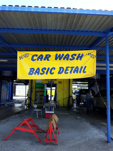 Car Wash «Felix Carwash», reviews and photos, 2203 W Commerce St, San Antonio, TX 78207, USA