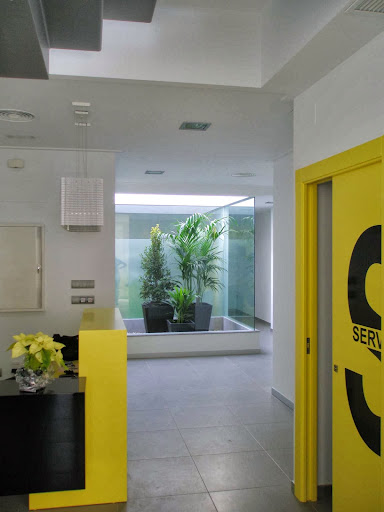 Clinica dental Dra. Maria Luisa Serra Mascarell en Almoines, Valencia