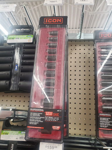 Hardware Store «Harbor Freight Tools», reviews and photos, 1640 75th St, Downers Grove, IL 60516, USA