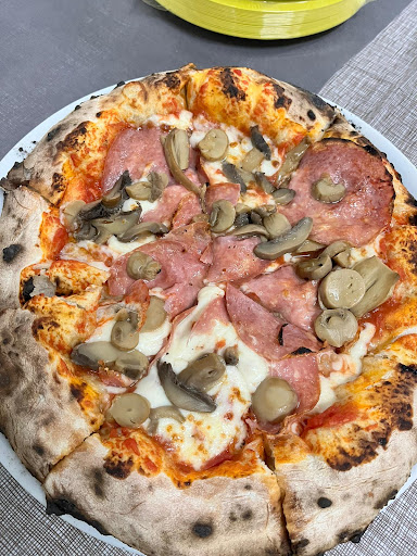 Enzo cafe pizzeria in San Paolo di Civitate, Provincia di Foggia
