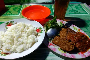 Sea Food Nasi Bebek "Bintang Rasa 55" Tempe Penyet image