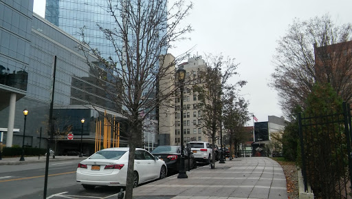 Shopping Mall «White Plains Mall», reviews and photos, 200 Hamilton Ave, White Plains, NY 10601, USA