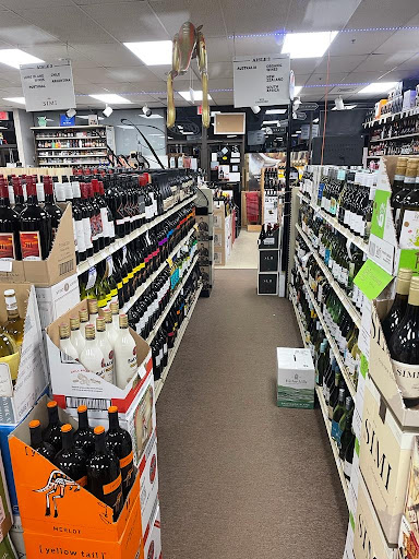 Wine Store «Port To Port Wines & Spirits», reviews and photos, 395 Fort Salonga Rd, Northport, NY 11768, USA