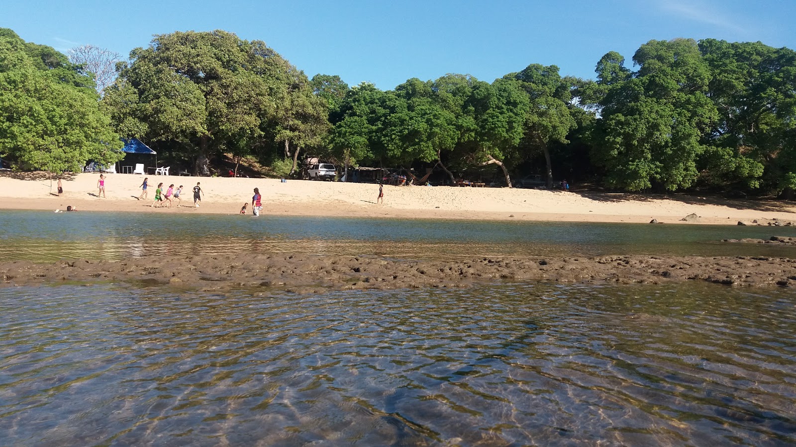 Fotografie cu Los Almendros Beach amplasat într-o zonă naturală