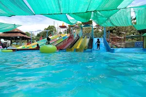 Kubang Gajah Waterpark image
