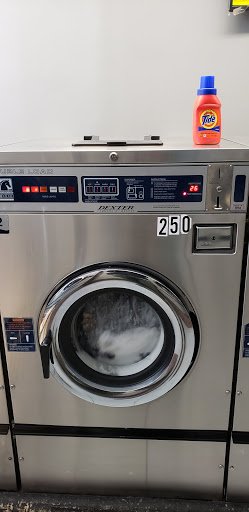 Laundromat «M & M Community Laundry», reviews and photos, 411 Tompkins Ave, Brooklyn, NY 11216, USA