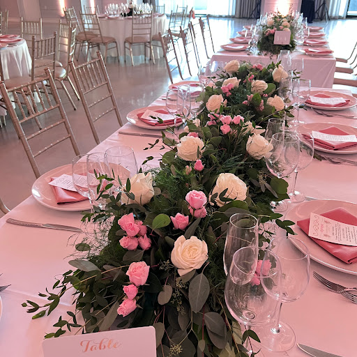 Florist «Studio Arts Florist», reviews and photos, 106-14 71st Ave, Forest Hills, NY 11375, USA