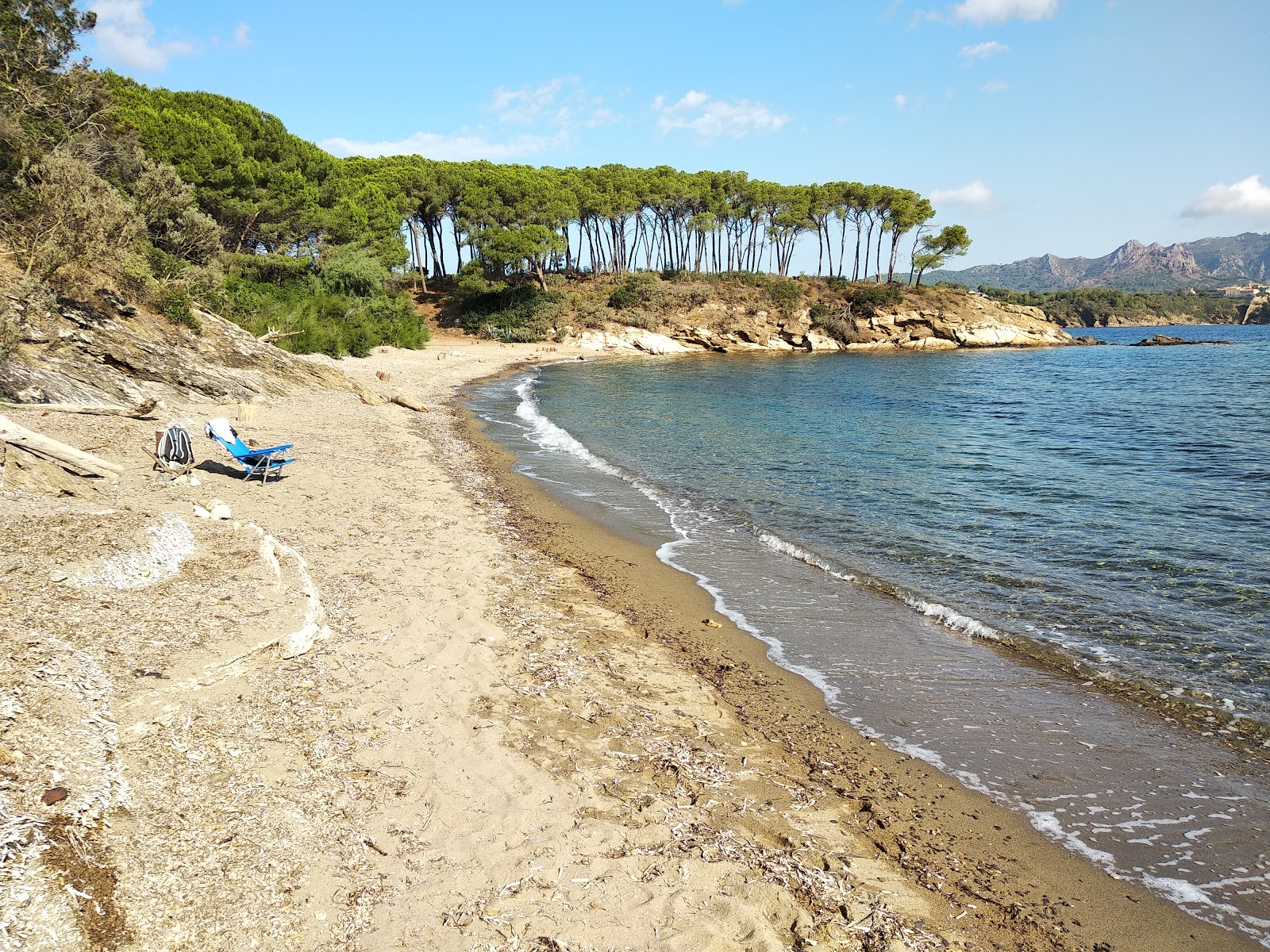 Photo de Istia beach avec un niveau de propreté de très propre