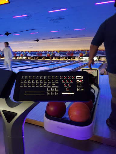 Bowling Alley «Bowl America Inc», reviews and photos, 140 S Maple Ave, Falls Church, VA 22046, USA