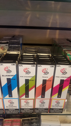 Vaporizer Store «Zee Vapor and Tobacco», reviews and photos, 6325 Dempster St, Morton Grove, IL 60053, USA