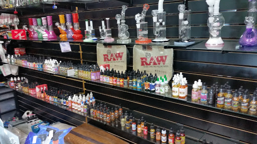 Tobacco Shop «Illusions Smoke Shop», reviews and photos, 1101 W Lincoln Ave #175, Anaheim, CA 92805, USA