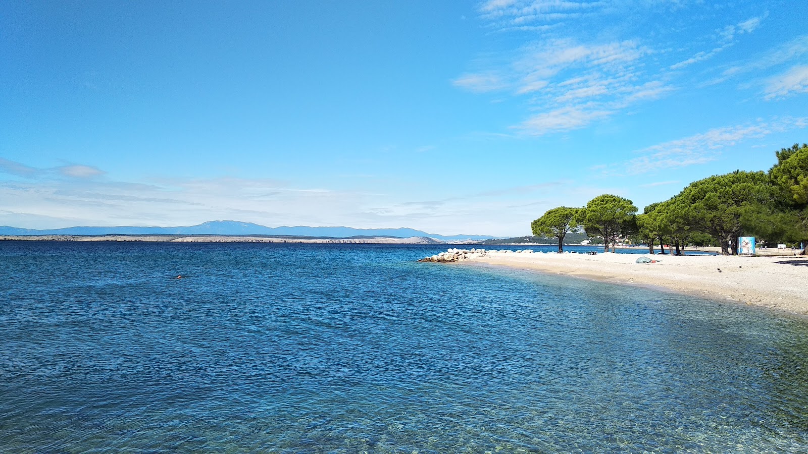 Foto de Crikvenica beach y el asentamiento