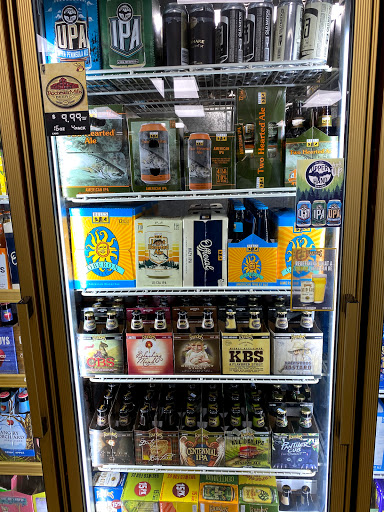 Beer Store «Fenton Party Shop», reviews and photos, 502 W Silver Lake Rd, Fenton, MI 48430, USA