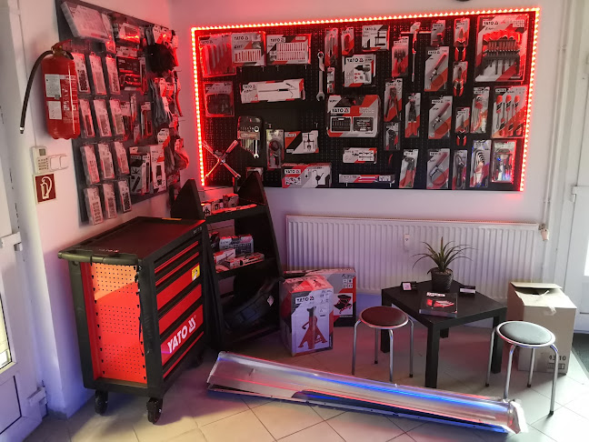 Győr, Puskás Tivadar u. 4, 9027