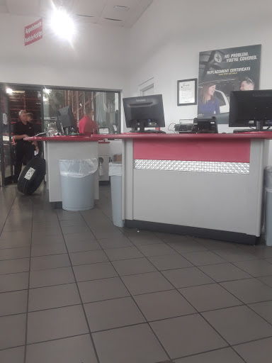 Tire Shop «Discount Tire Store - Bee Cave, TX», reviews and photos, 3922 Ranch Rd 620 S, Bee Cave, TX 78738, USA