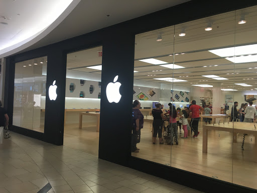 Computer Store «Apple MarketStreet», reviews and photos, 1220 Market St, Lynnfield, MA 01940, USA