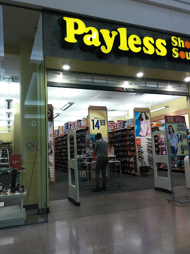 Shopping Mall «Eastland Center», reviews and photos, 18000 Vernier Rd, Harper Woods, MI 48225, USA