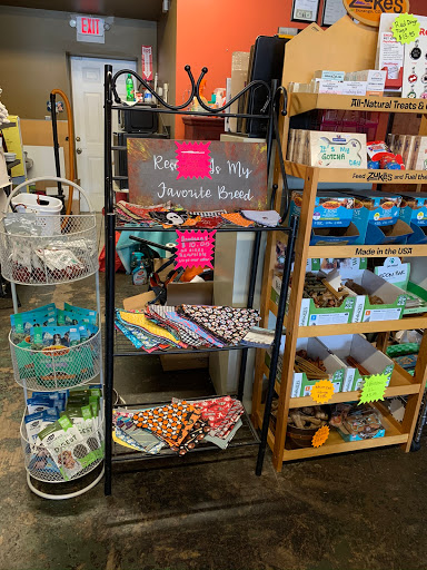 Pet Supply Store «Goin To the Dogs & Cats Pet», reviews and photos, 814 Wellman Ave NE, Huntsville, AL 35801, USA