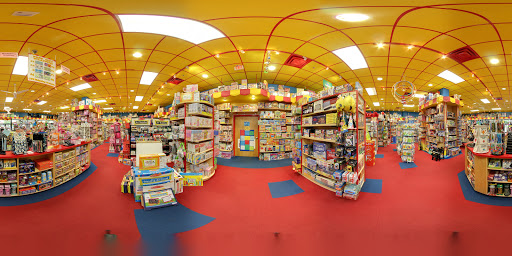 Game Store «Toys & Co. - Friendly Center», reviews and photos, 3110 Northline Ave, Greensboro, NC 27408, USA