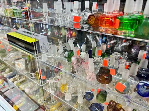 Tobacco Shop «Smokers Heaven KC», reviews and photos, 10145 Wornall Rd, Kansas City, MO 64114, USA