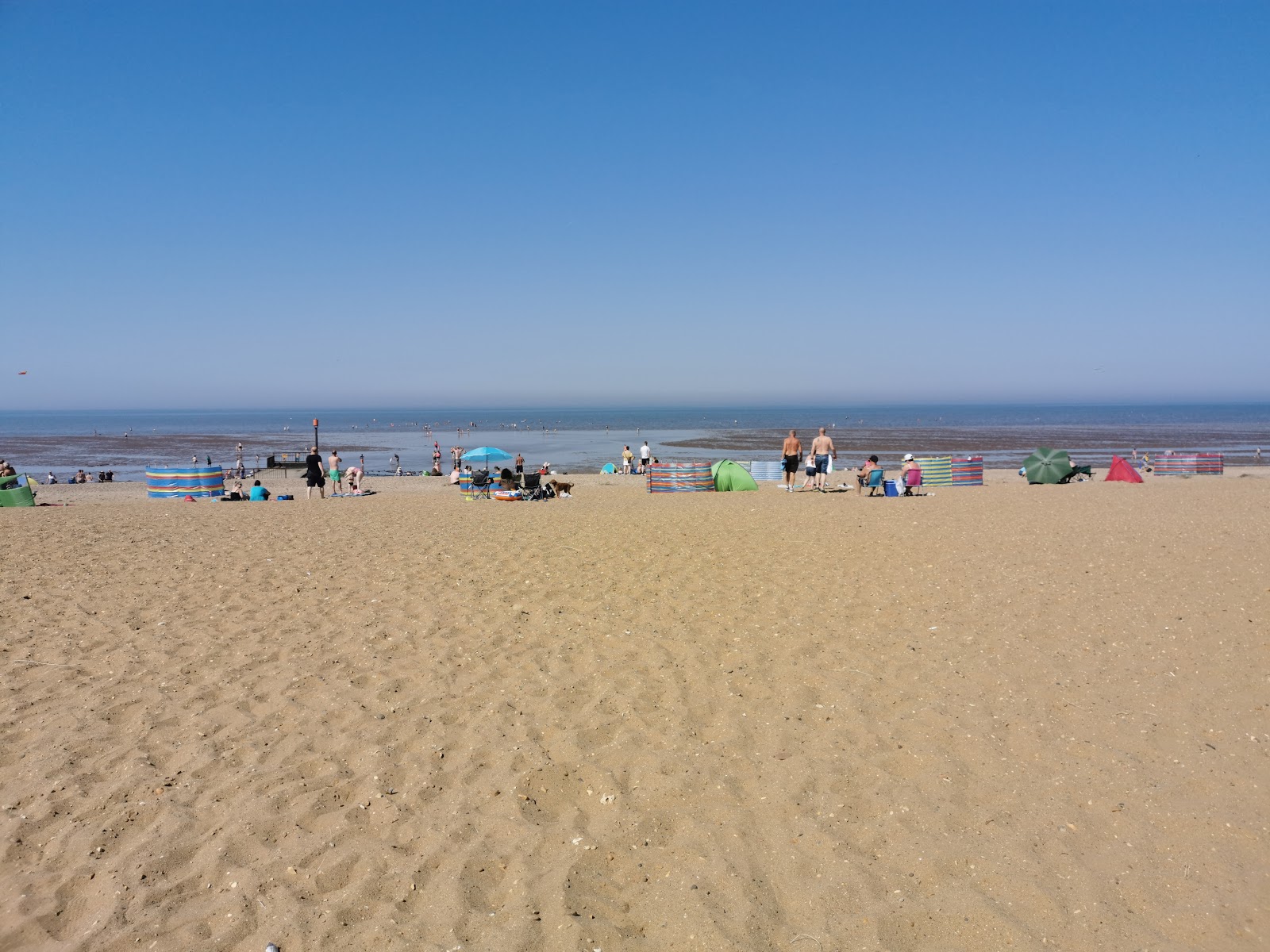 Foto van Heacham Zuid Strand met blauw water oppervlakte