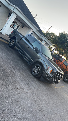 Car Dealer «Cars Unlimited», reviews and photos, 201 W Fletcher Ave, Tampa, FL 33612, USA