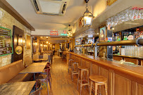 Atmosphère du Restaurant Hall's Beer Tavern à Paris - n°1
