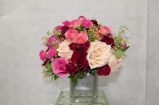 Florist «D & L Roses», reviews and photos, 7280 N Blackstone Ave, Pinedale, CA 93650, USA